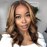 Perruque Lace Frontal Wig Ondulée Blondes de cheveux humains